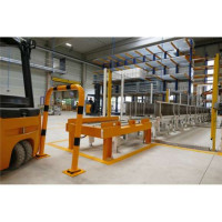 Anti stootbeugel geel/zwart met voetplaat flexibel 650x400 mm. 
