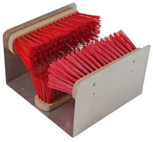 VOETENVEGER MET 3 BORSTELS