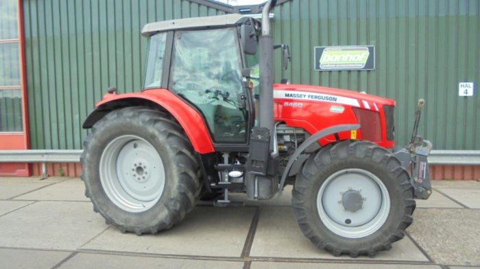 Massey Ferguson 6460