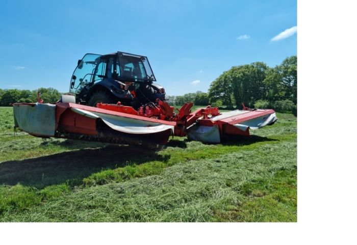 Kuhn FC 883 vlindermaaier