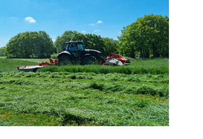 Kuhn FC 883 vlindermaaier