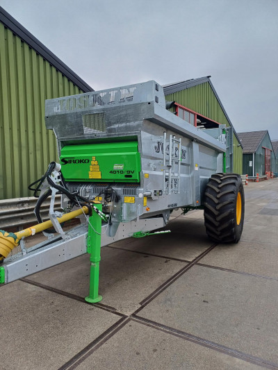 Joskin Siroko 4010 9V stalmestverspreider afgeleverd