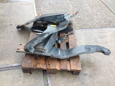 Alo Quicke - Voorlader Subframe