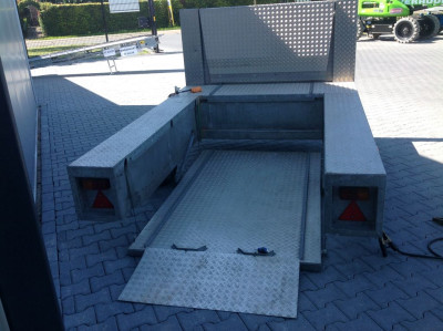 - - Auto Aanhanger