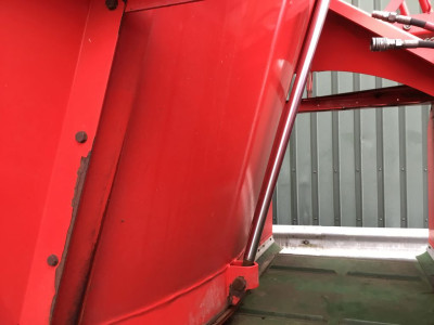 Trioliet SM-2-24-VLH-B Voermengwagen