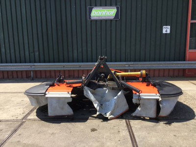 Kuhn 300 F Frontmaaier