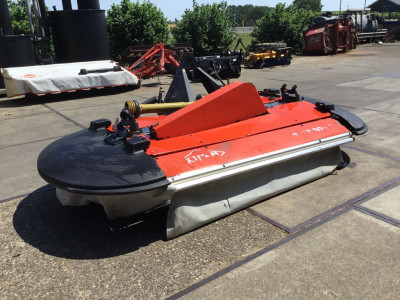 Kuhn 300 F Frontmaaier