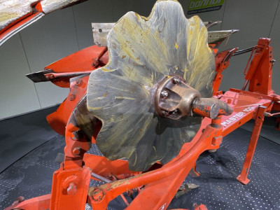 Kuhn Multimaster 100 ploeg Ploeg