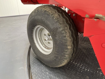 Welger AP 830 Balenpers
