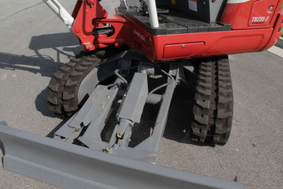 Takeuchi TB235-2 Minigraver