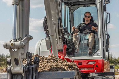 Takeuchi TB350 R Binnendraaier