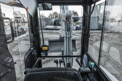 Takeuchi TB280 FR Binnendraaier