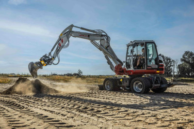 Takeuchi TB395W Mobiele Kraan