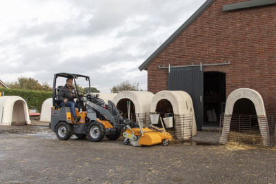 Giant G1100 Shovel