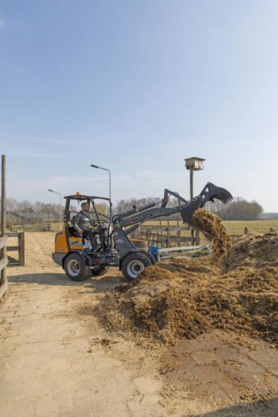Giant G2300 HD Shovel