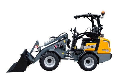 Giant G2300 X-TRA Shovel