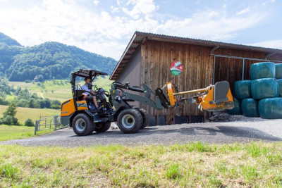 Giant G2700 HD+ Shovel