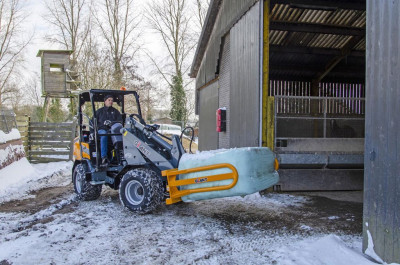 Giant G2700 HD+ Shovel