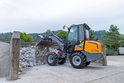 Giant G2700 X-TRA HD Shovel