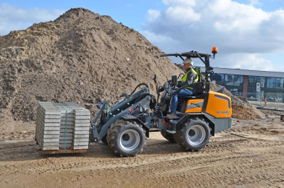 Giant G2700 X-TRA HD+ Shovel