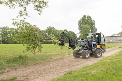 Giant G2700E Shovel