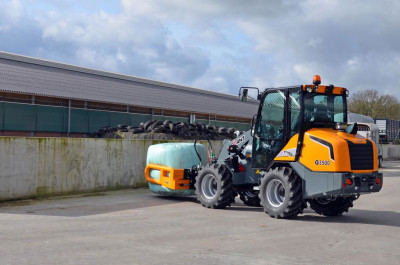 Giant G3500 Z-HEF Shovel
