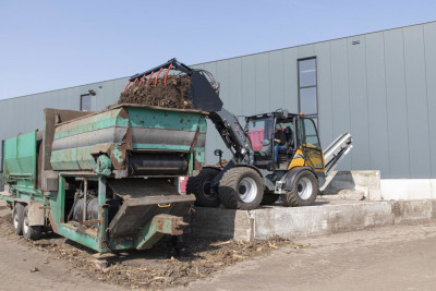 Giant G5000 X-TRA Shovel