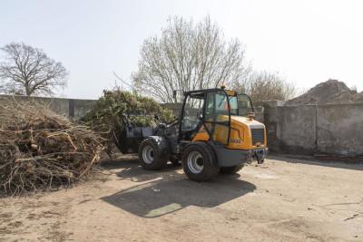 Giant G5000 X-TRA Shovel