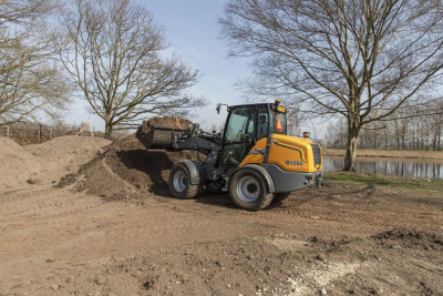 Giant G5000 X-TRA Shovel