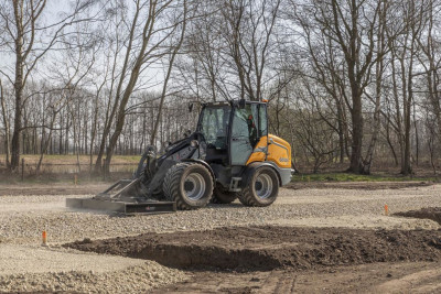 Giant G5000 X-TRA Shovel