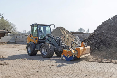 Giant G5000 X-TRA Shovel