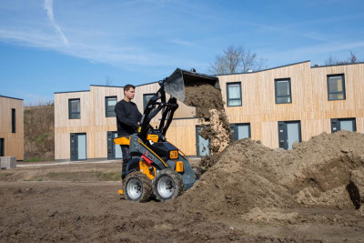 Giant GS800 Skid Steer Lader