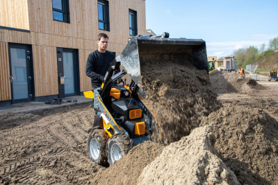 Giant GS800 Skid Steer Lader