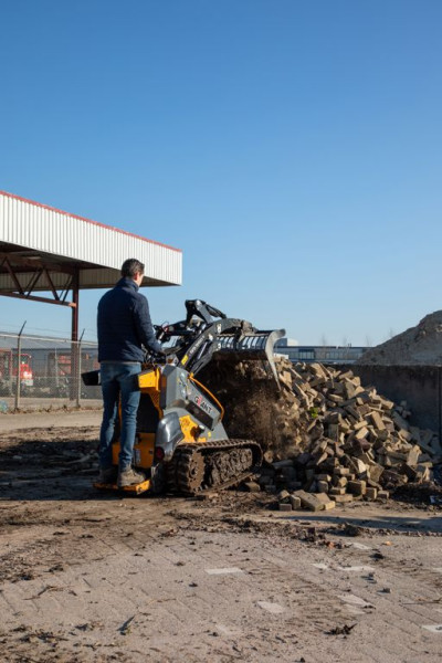 Giant GS850 Skid Steer Lader