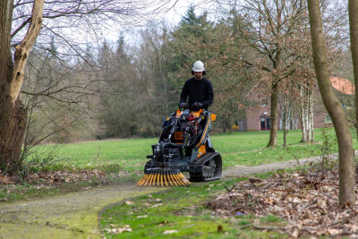 Giant GS950T Skid Steer Lader