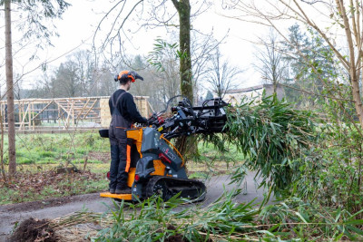 Giant GS950T Skid Steer Lader