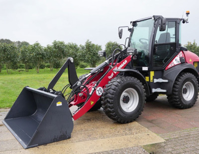 Yanmar V8E Shovel