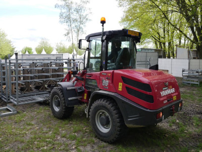 Yanmar V80-5 Shovel
