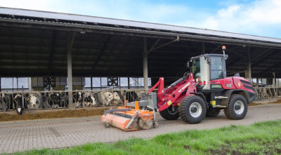 Yanmar V100-5 Shovel
