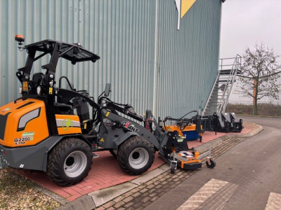 Recent geleverd aan GMB: Giant G2200E elektrische kniklader