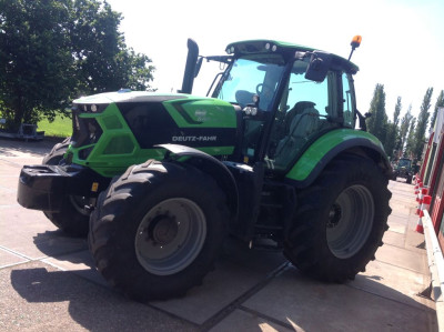Deutz Fahr 6165 RC SHIFT Tractor