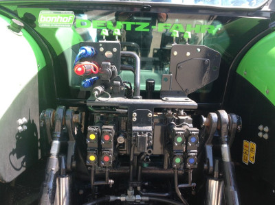 Deutz Fahr 6165 RC SHIFT Tractor