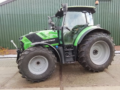 Jong gebruikte Deutz Fahr 6120 TTV
