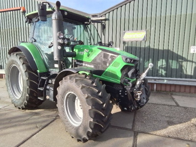 Jong gebruikte Deutz Fahr 6120 TTV