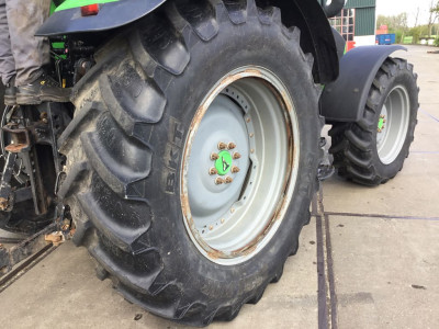 Deutz Fahr 5100 DT Tractor