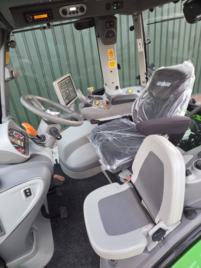 Zeer complete Deutz Fahr 6150.4 TTV (demo tractor)