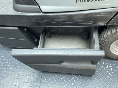 Karcher KM 100/100 Zitveegmachine