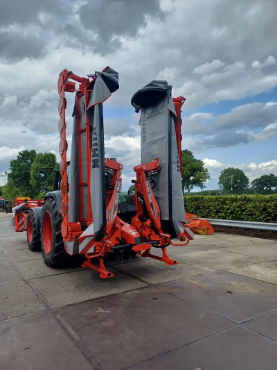 Nieuwe Kuhn maaiset afgeleverd!