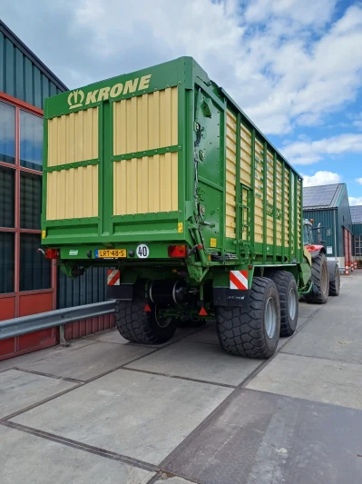 Gebruikte Krone ZX 400 GD opraapwagen