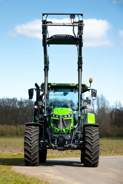 Nieuwe Deutz Fahr 6115c met extra brede Stoll frontlader
